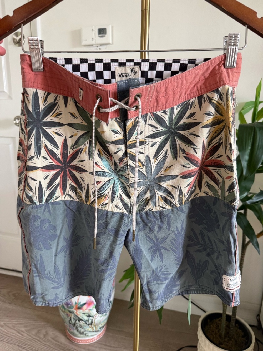 Vans Tropical Print Color Block Board Shorts Size Medium
